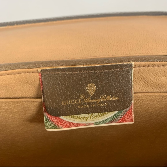 Vintage Gucci Messenger Crossbody - Picture 4 of 8